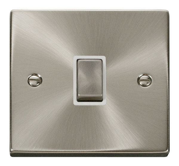CLICK DECO 20A DP SWITCH VICTORIAN SATIN CHROME WHITE