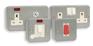 Metalclad Sockets & Switches
