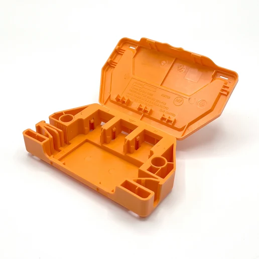 QUICKFIX JB-32 32A JB, TAKES 3 X 3 WAY WAGO 221 CONNECTORS