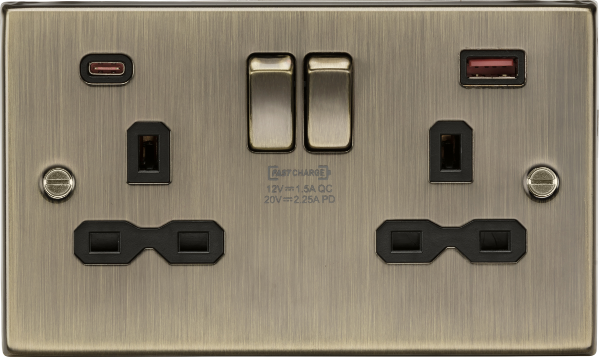 KNIGHTSBRIDGE SQUARE EDGE ANTIQUE BRASS 13A 2G DP SWITCHED SOCKET WITH USB A+C (20V DC 2.25A) 45W FAST CHARGE 