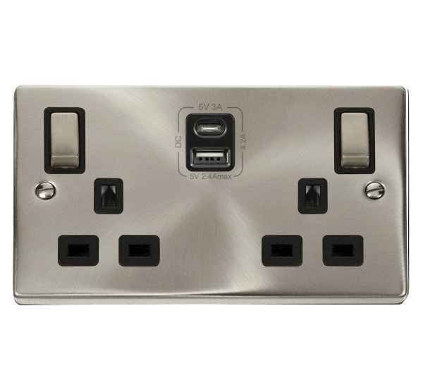 CLICK DECO 13A 2 GANG SWITCHED SOCKET WITH 2 X USB (TYPE A&C) OUTLETS VICTORIAN SATIN CHROME BLACK