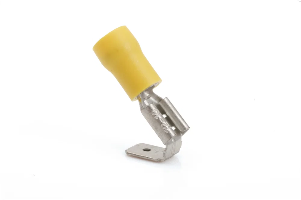 TERM TECH YELLOW PIGGY BACK TERMINAL 6.3MM WIDE 